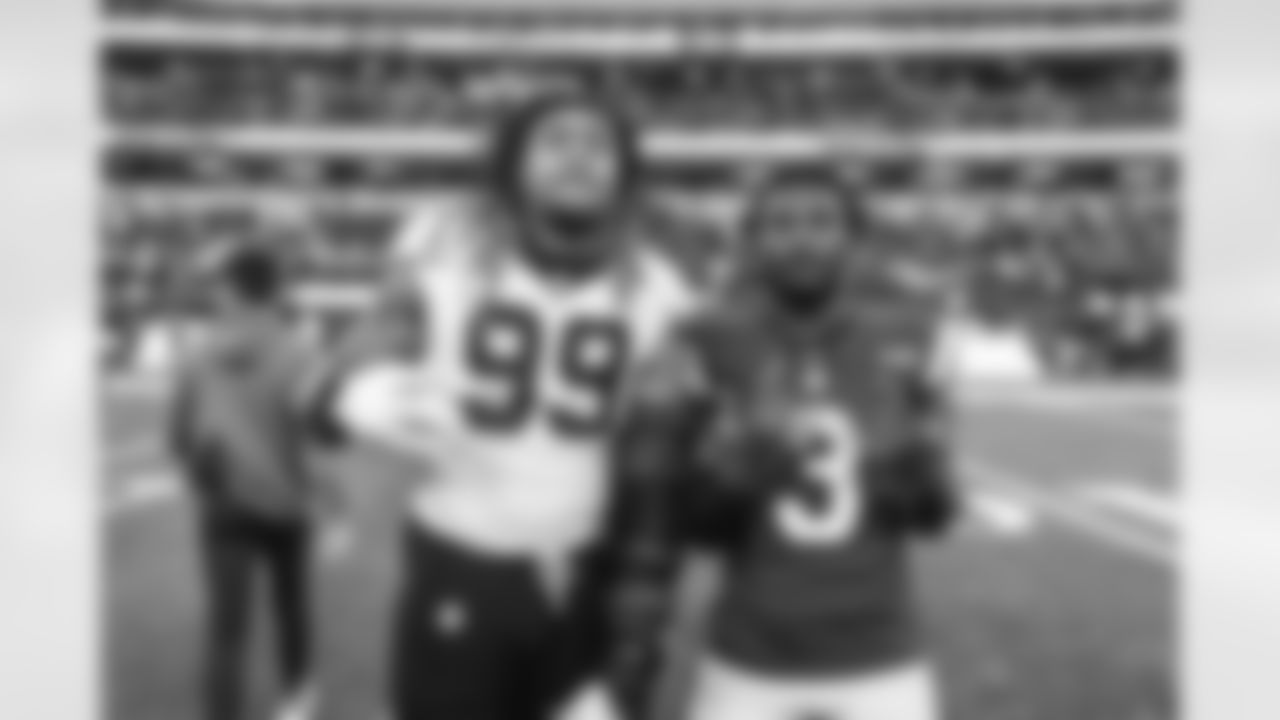 The Los Angeles Rams take on the New Orleans Saints in week 9 of the 2025 NFL regular season.