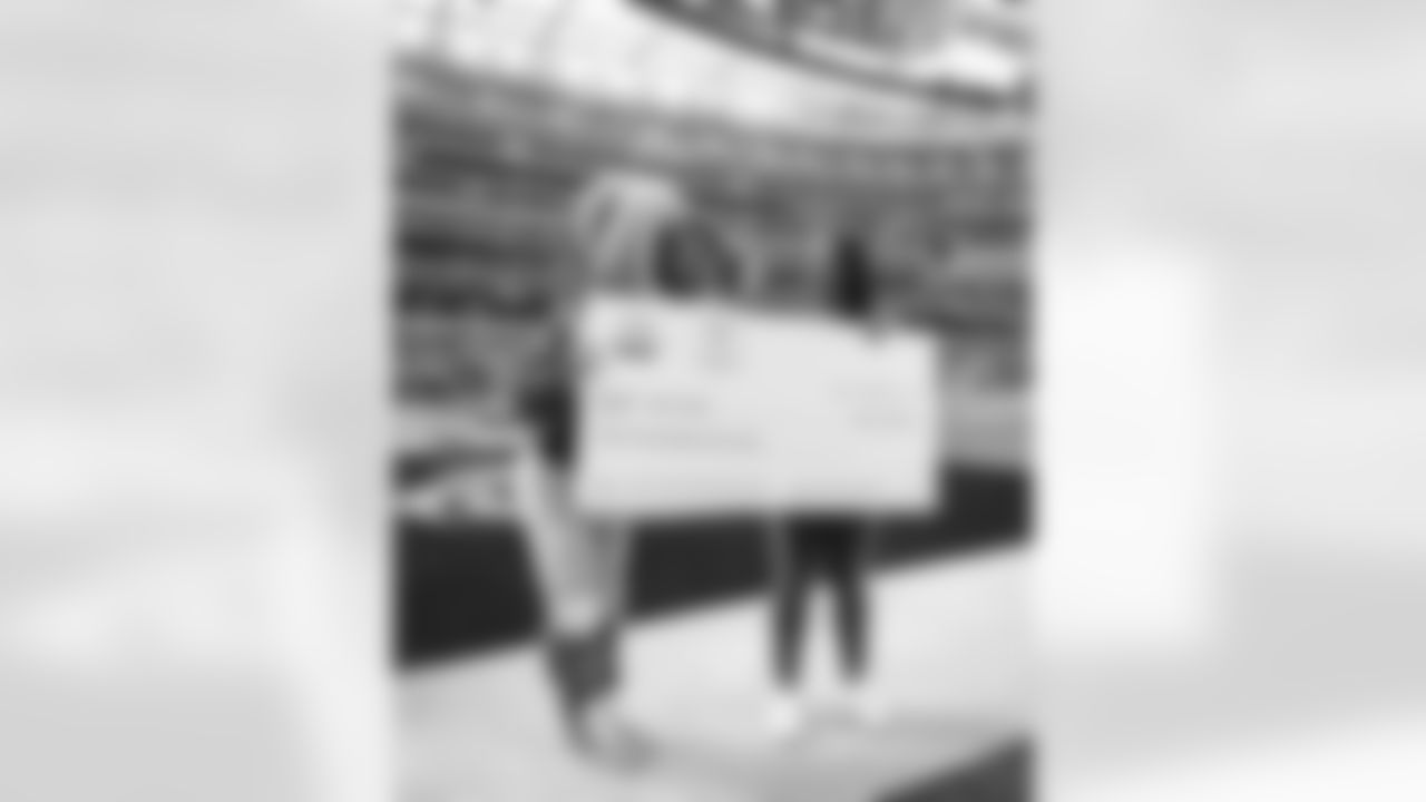 The Los Angeles Rams take on the Detroit Lions in week 15 of the 2025 NFL regular season.