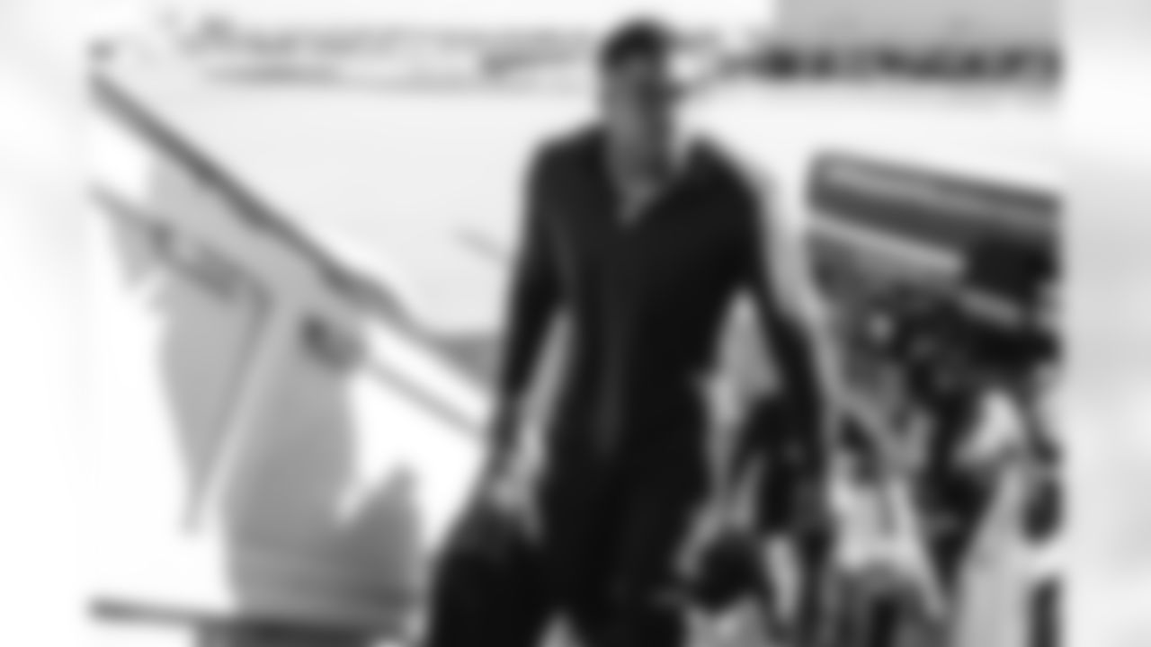 E_251206_Regular_Season_Week_14_Travel_BT_0009