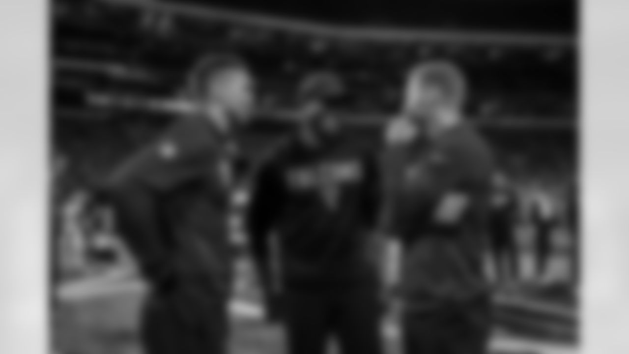 Los Angeles Rams head coach Sean McVay & defensive coordinator Chris Shula meet up with Falcons head coach Raheem Morris ahead of the Week 17 matchup.