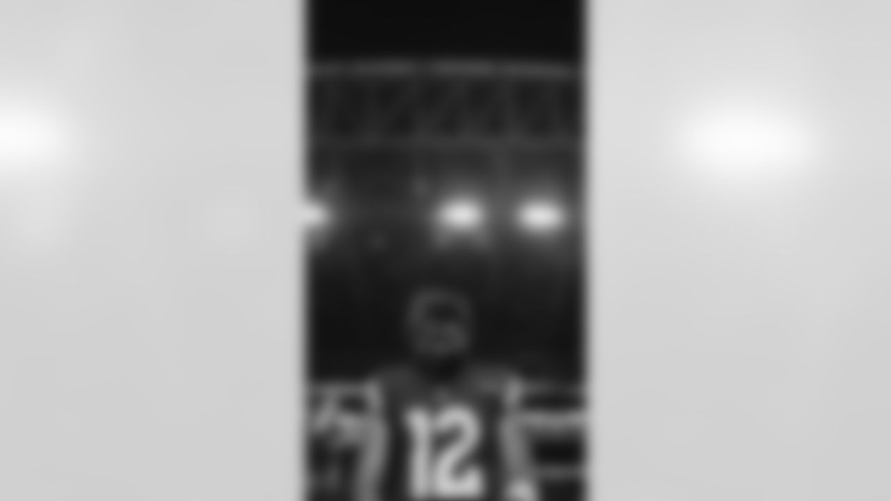 The Los Angeles Rams take on the Seattle Seahawks in week 16 of the 2025 NFL regular season.