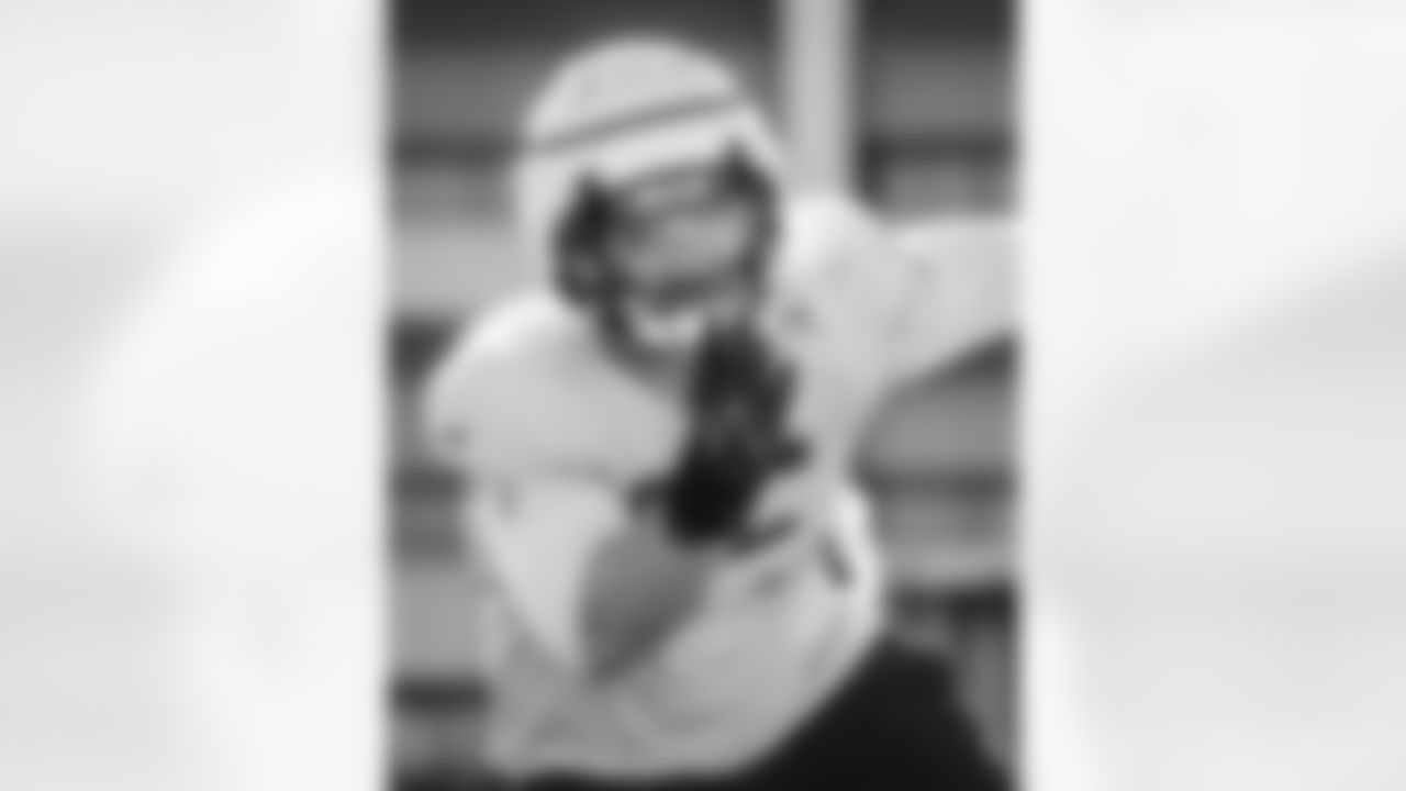 E_251211_Regular_Season_Week15_Practice_AD_0015