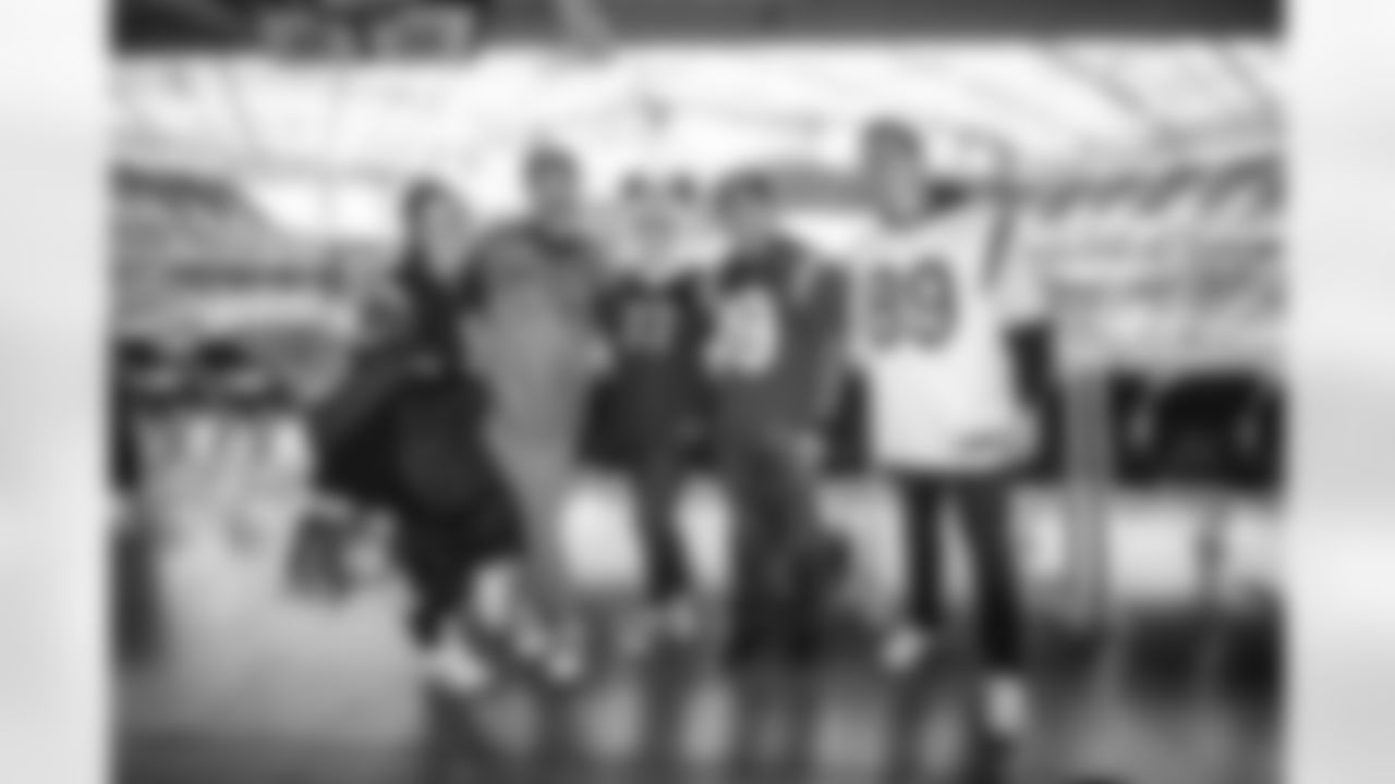 The Los Angeles Rams take on the Tampa Bay Buccaneers in week 12 of the 2025 NFL regular season.