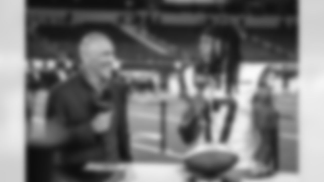 The Los Angeles Rams take on the Tampa Bay Buccaneers in week 12 of the 2025 NFL regular season.