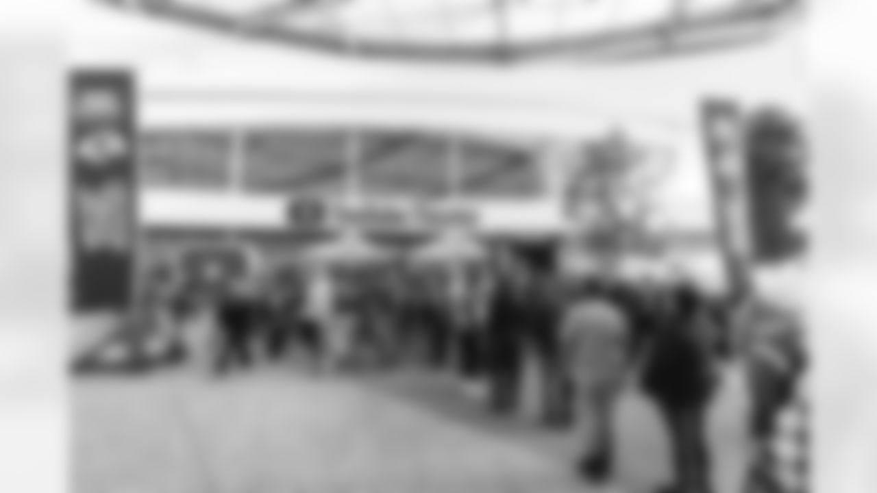 E_260125_Rams_House_Party_RH_0146