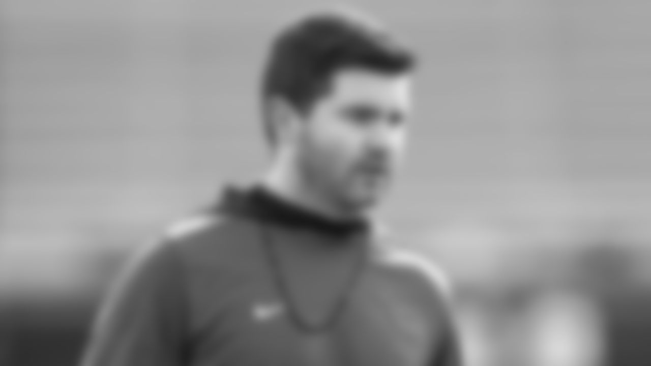 Robert Wright | Senior Defensive Assistant