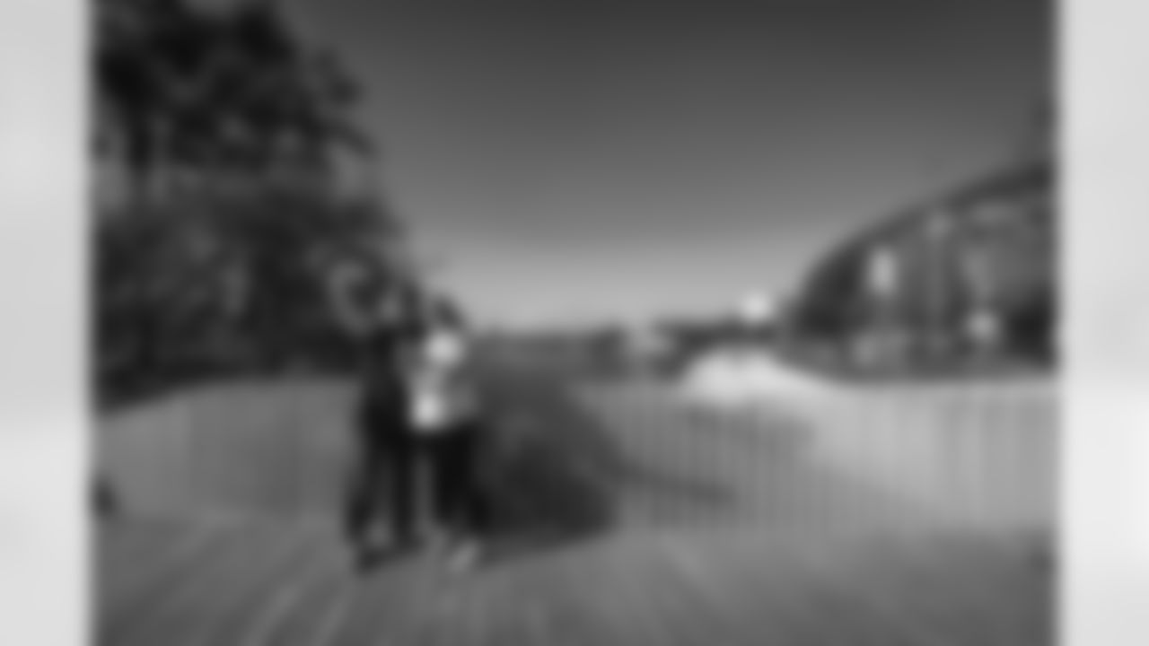 The Los Angeles Rams take on the Detroit Lions in week 15 of the 2025 NFL regular season.