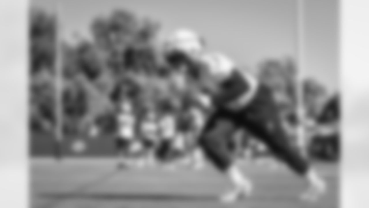 E_251008_Regular_Season_Week6_Practice_BT_0027
