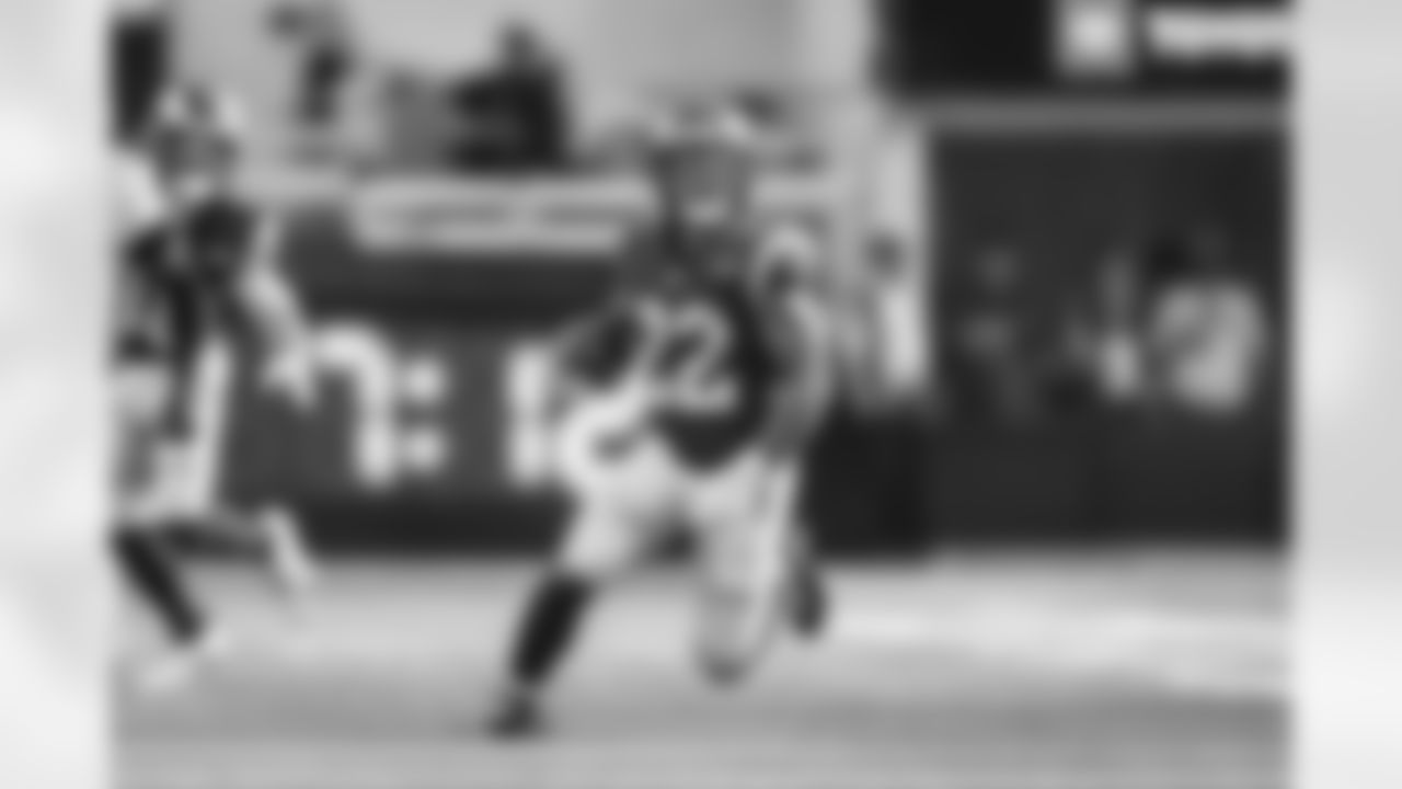 The Los Angeles Rams take on the New Orleans Saints in week 9 of the 2025 NFL regular season.