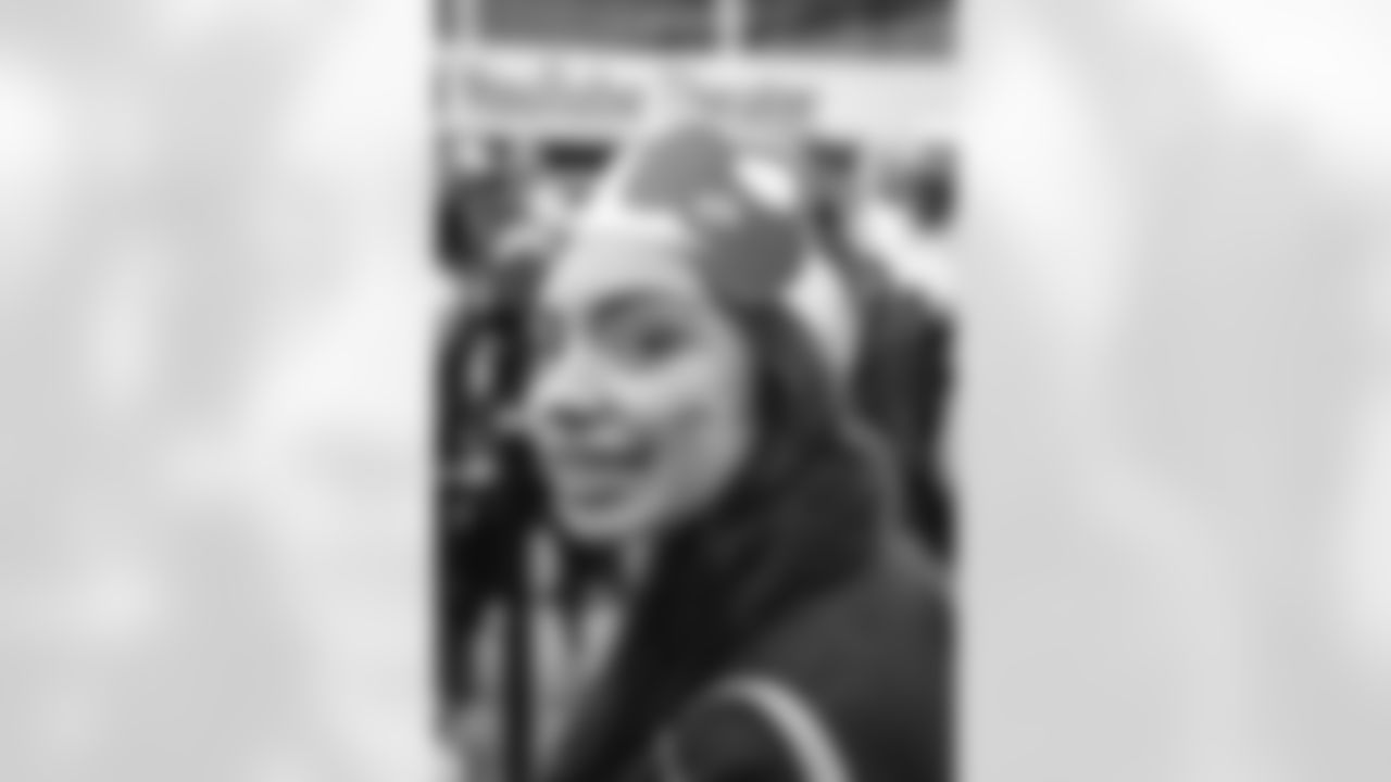 The Los Angeles Rams take on the Arizona Cardinals in week 18 of the 2025 NFL regular season.