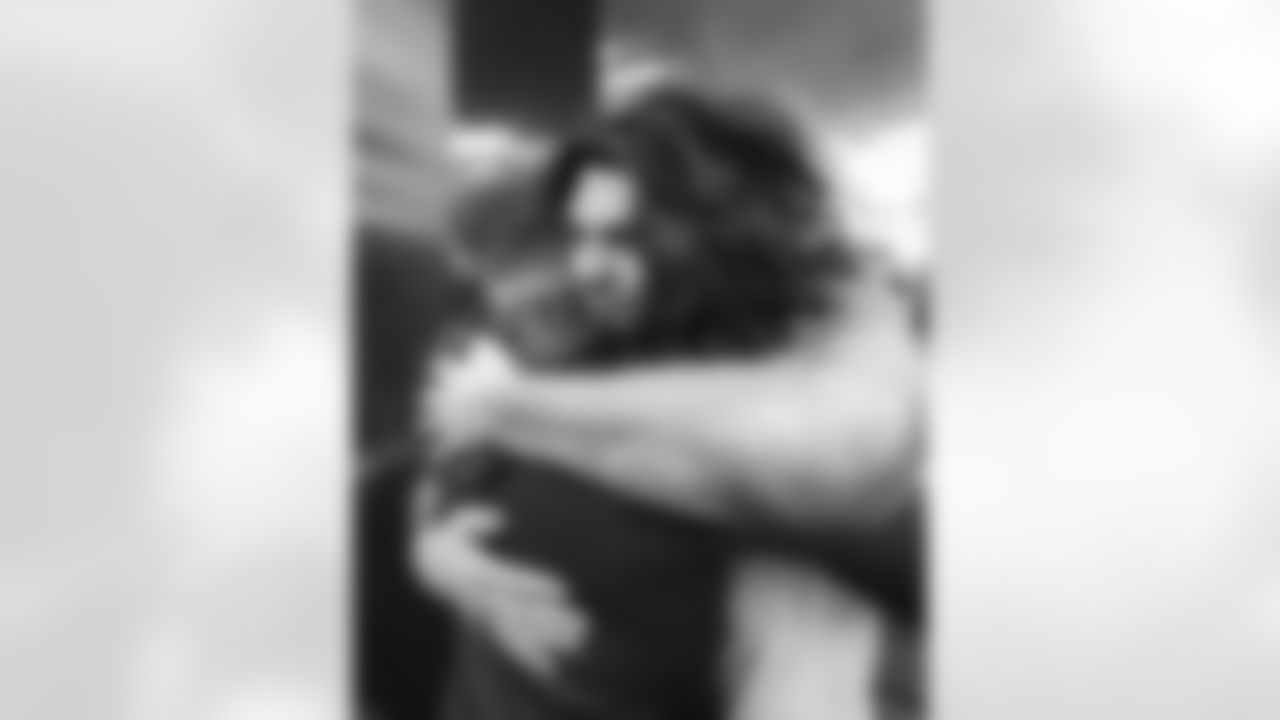 The Los Angeles Rams take on the Arizona Cardinals in week 18 of the 2025 NFL regular season.