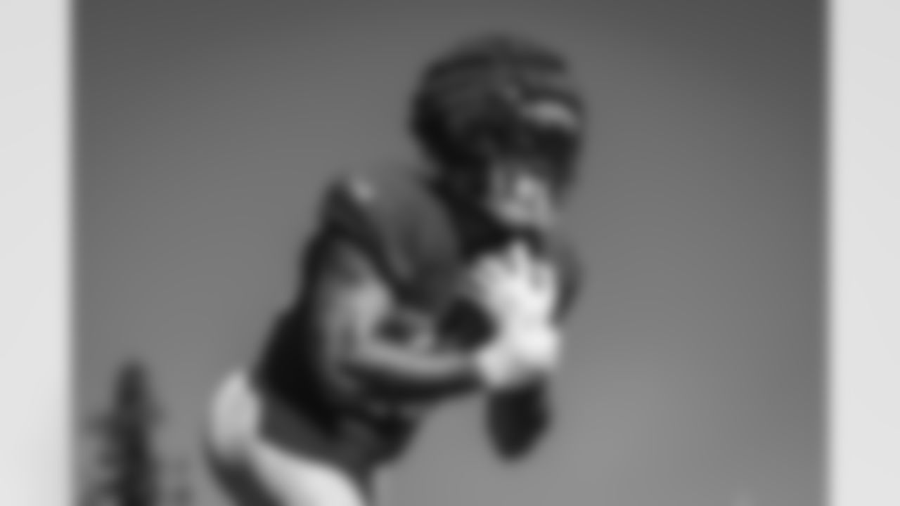 E_251030_Regular_Season_Week9_Practice_AD_0302