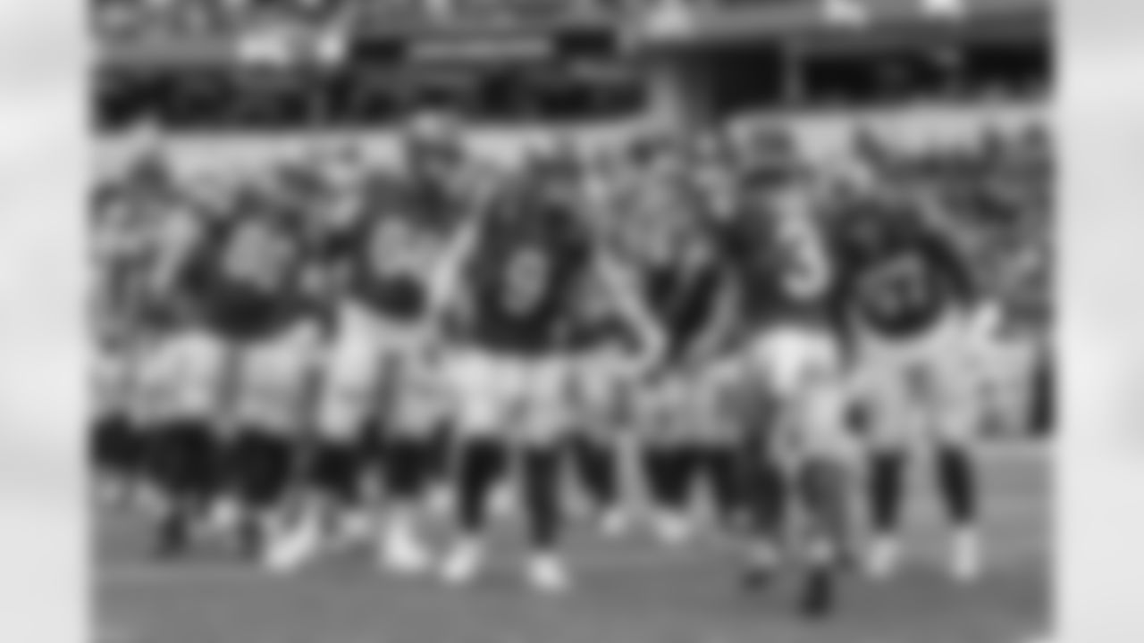 The Los Angeles Rams take on the Arizona Cardinals in week 18 of the 2025 NFL regular season.