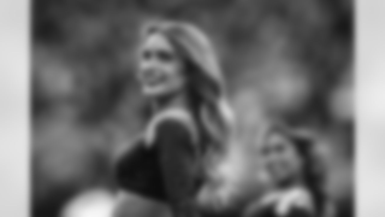 The Los Angeles Rams take on the Detroit Lions in week 15 of the 2025 NFL regular season.