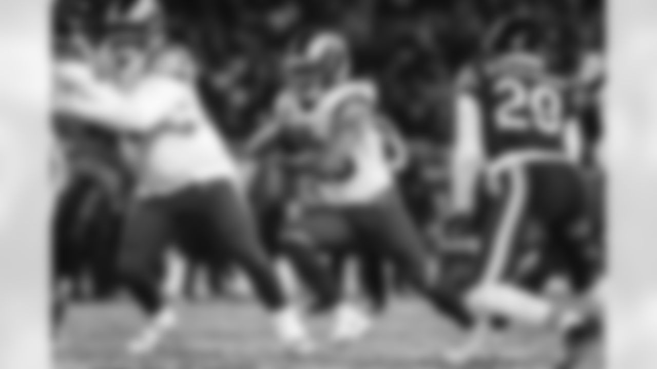 The Los Angeles Rams take on the Chicago Bears in the divisional round of the 2025 NFL post season.