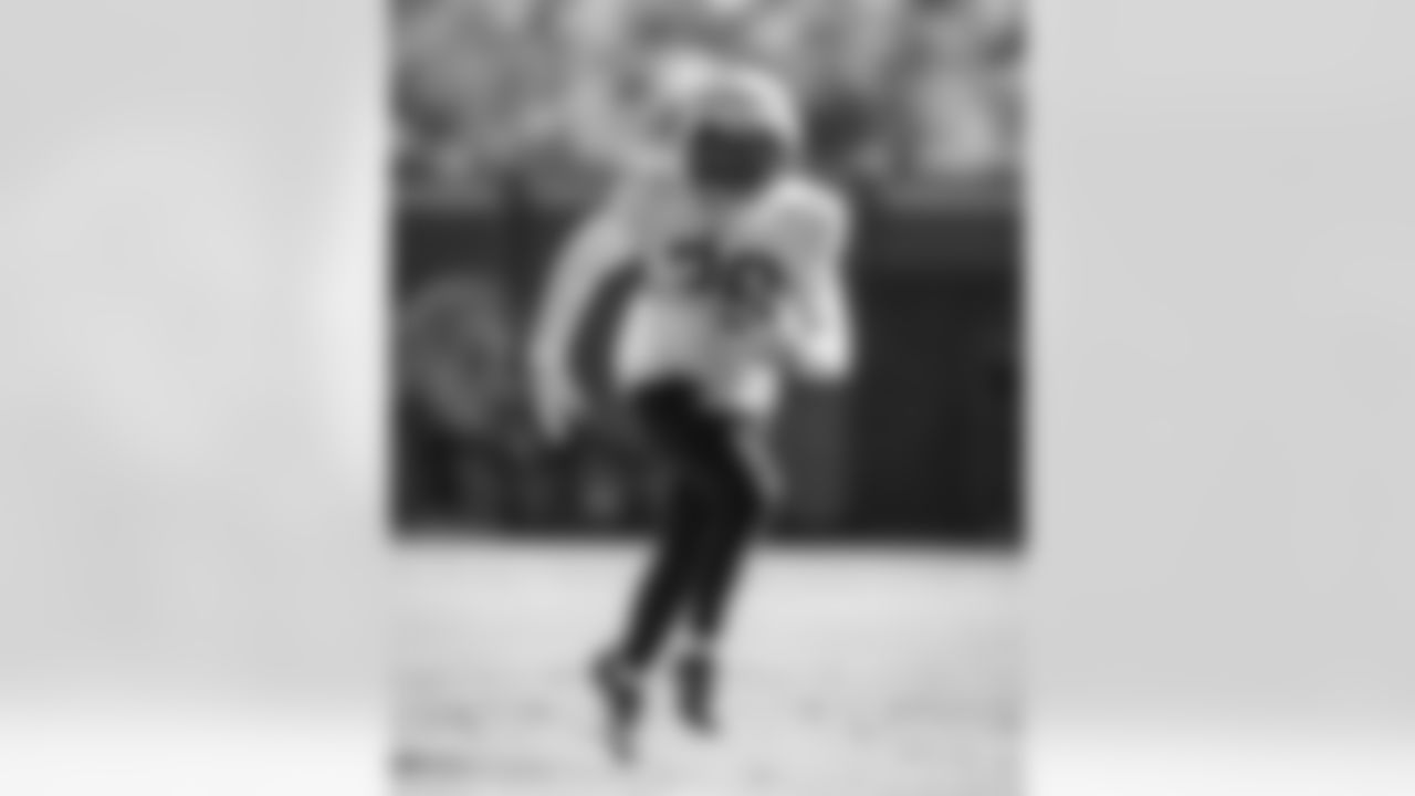 E_251204_Regular_Season_Week14_Practice_BT_01334