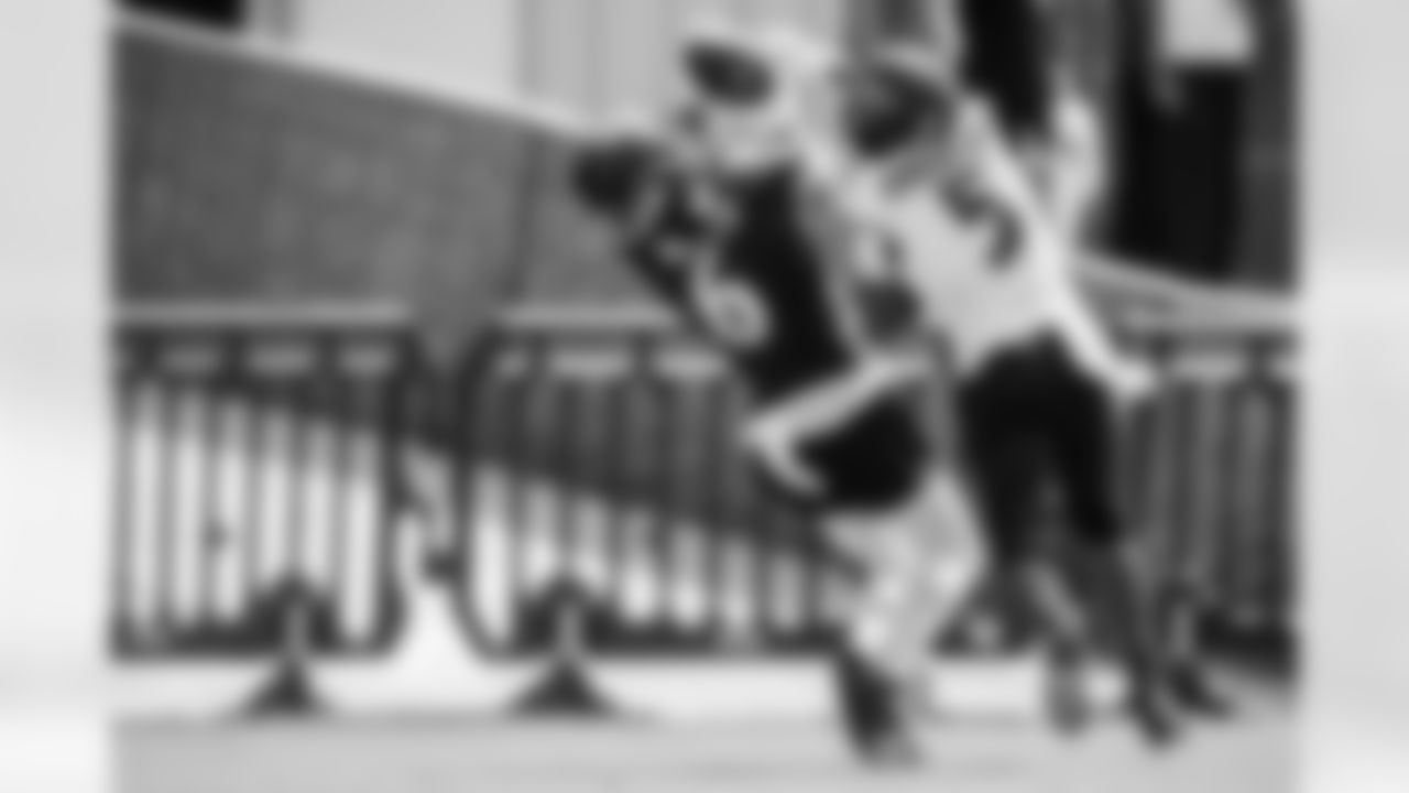WR Anthony Miller