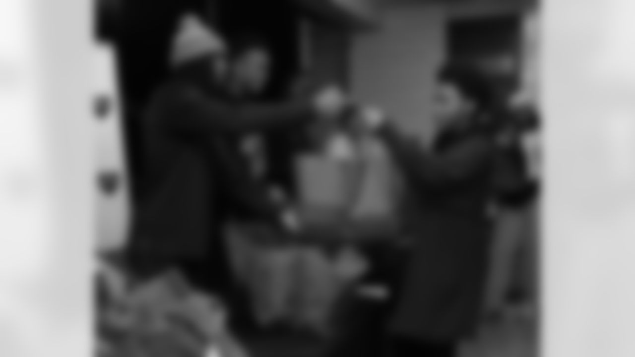 ThanksgivingTurkeys_112125ph61