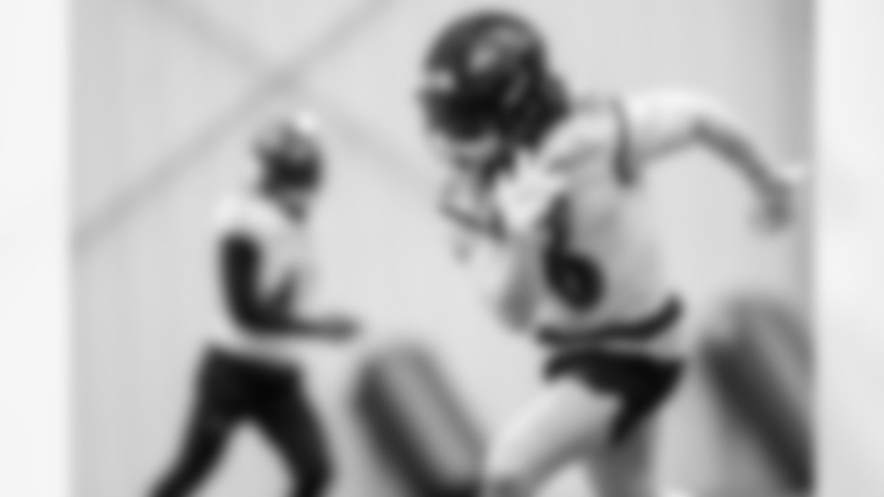 WR Anthony Miller