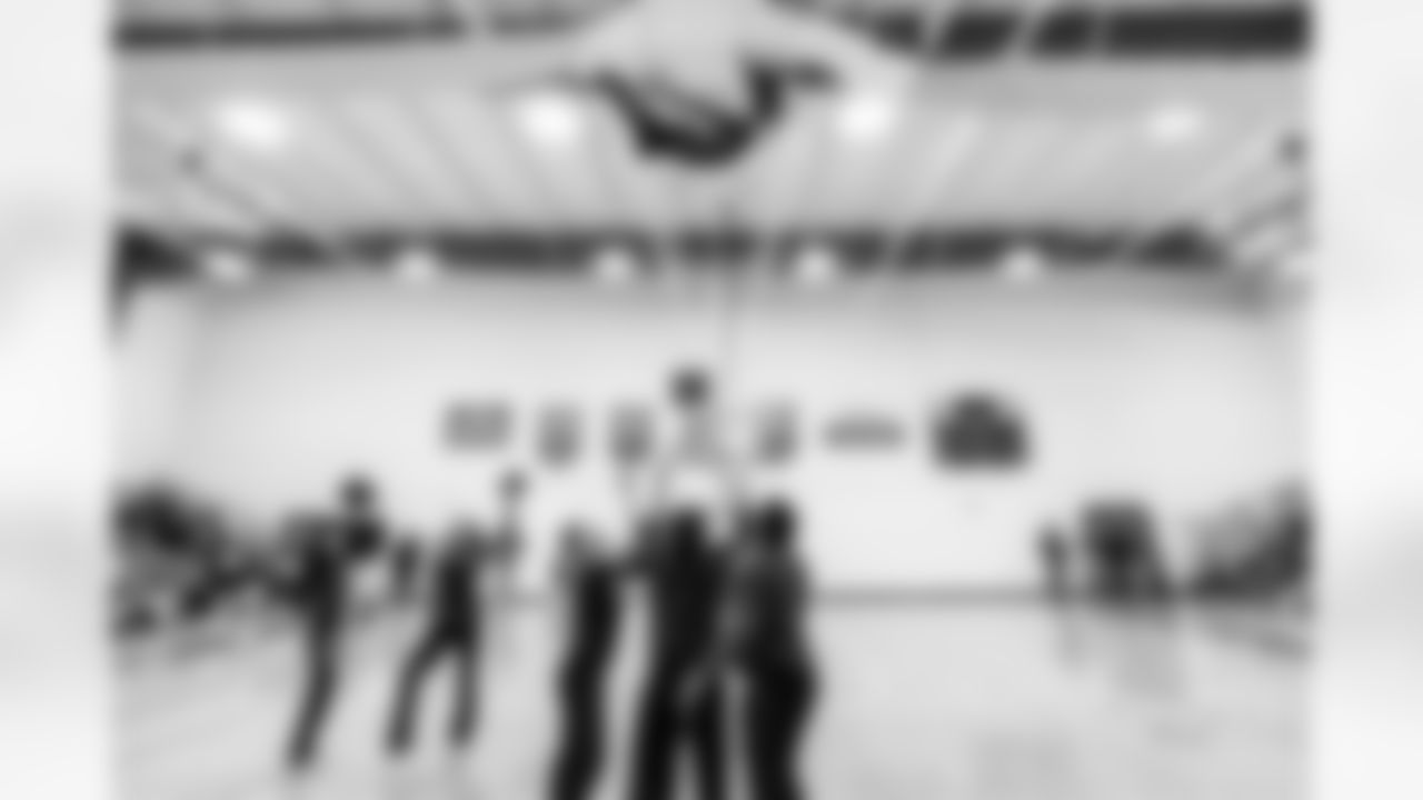 041_20251114_Purple_Caravan_sh_1983