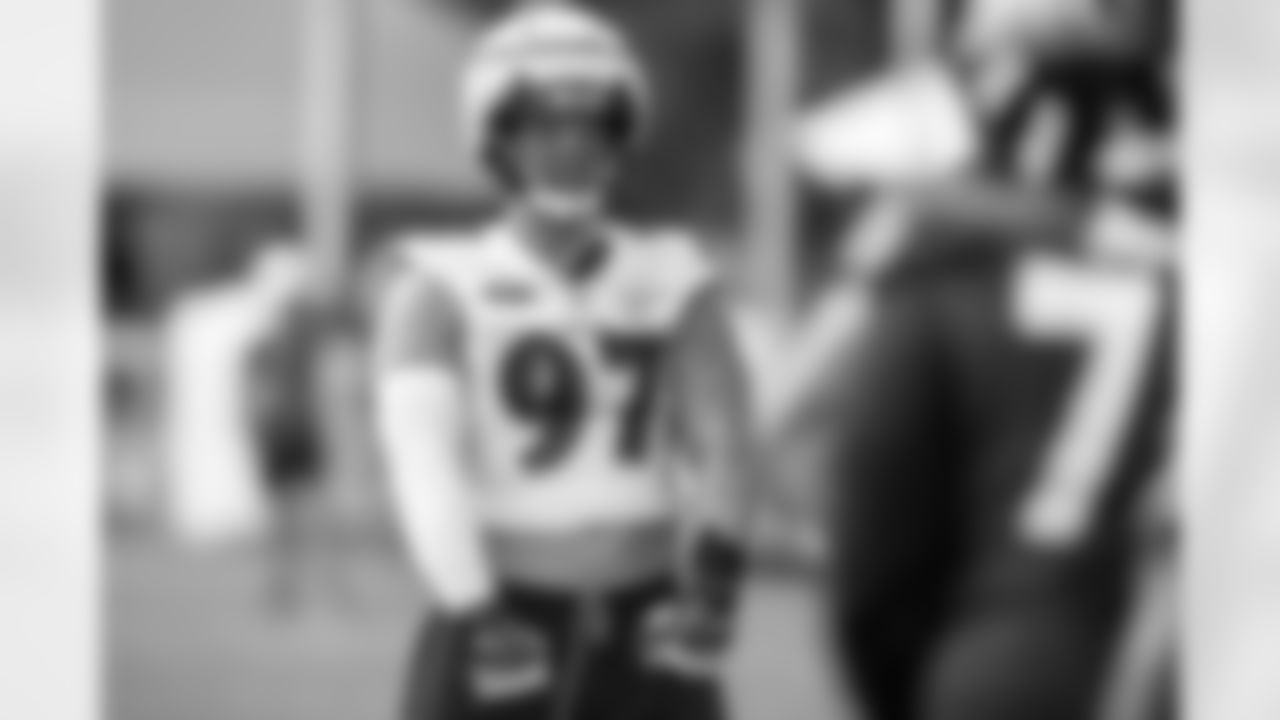 DE Brent Urban