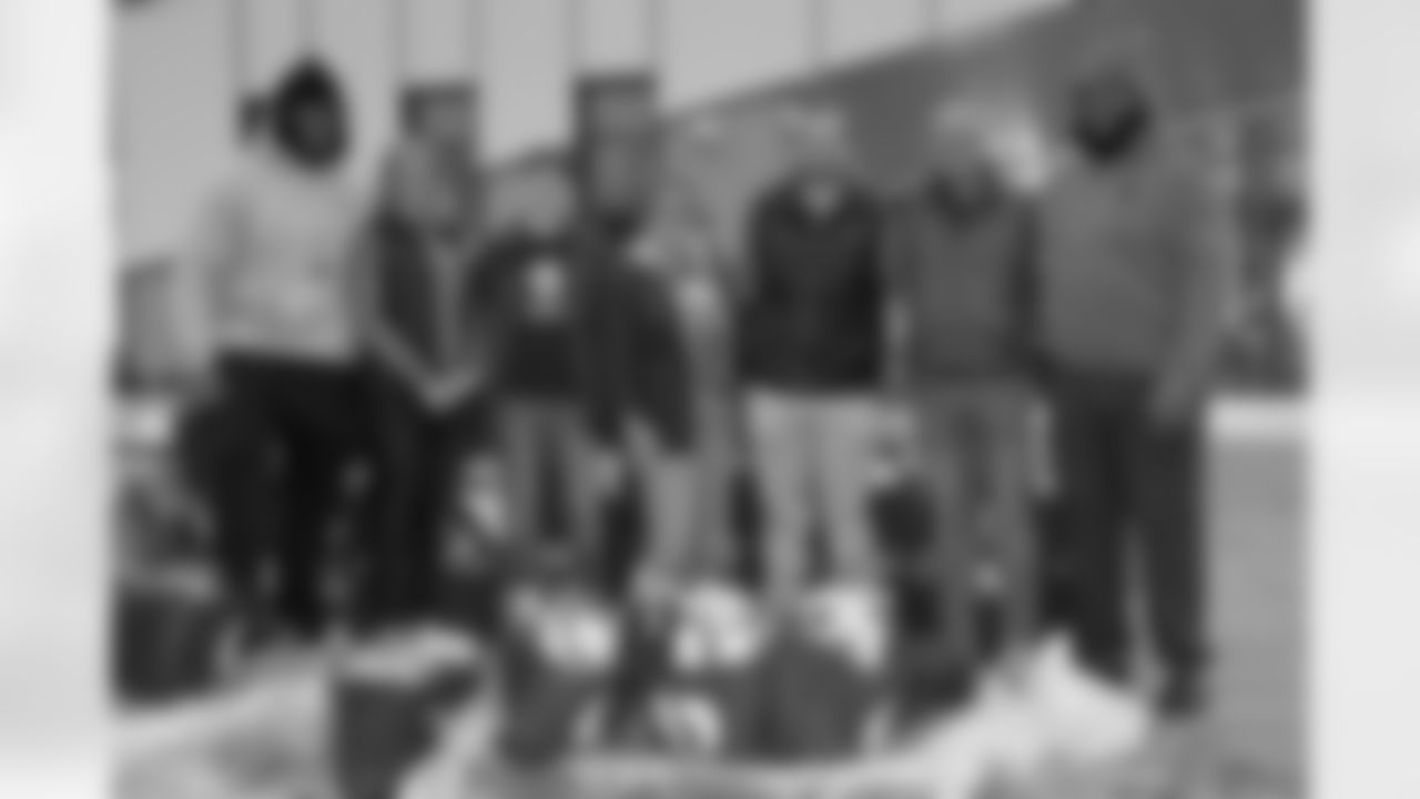 ThanksgivingTurkeys_112125ph29