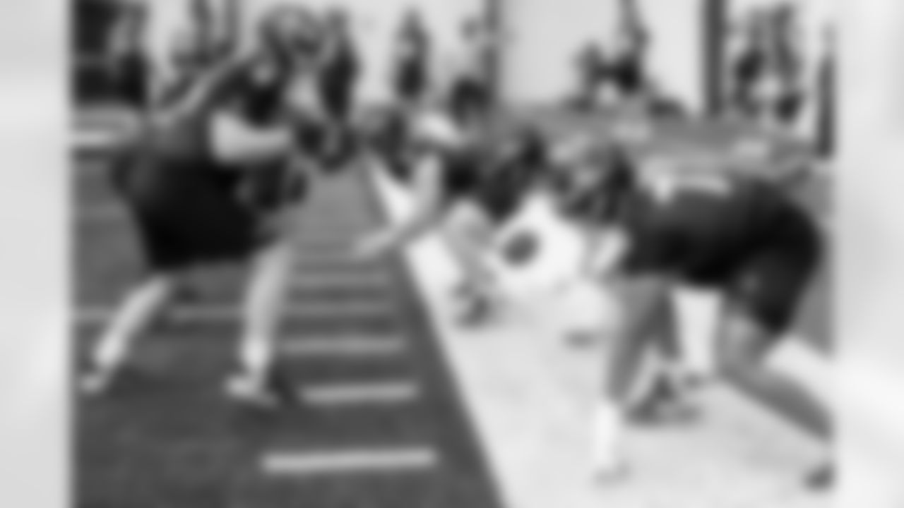 Ravens offensive line