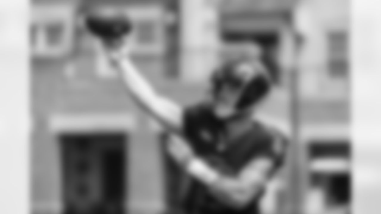 QB - Devin Leary