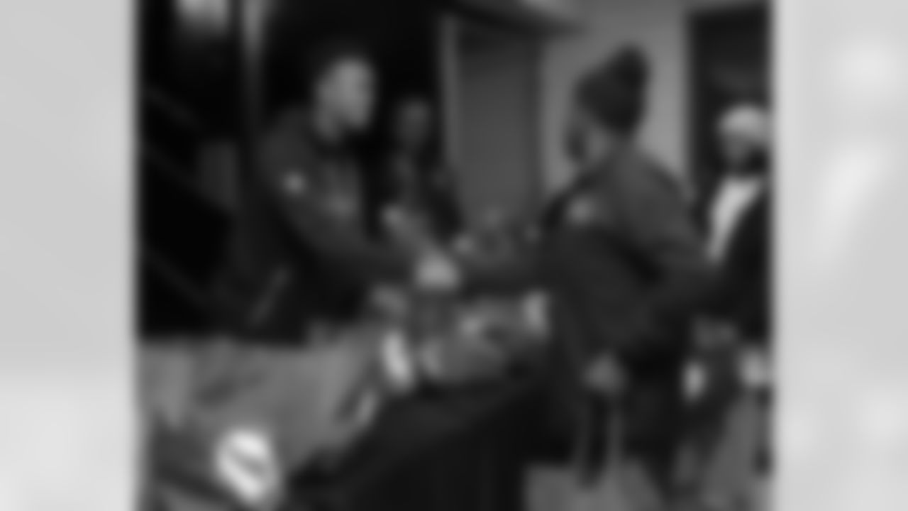 ThanksgivingTurkeys_112125ph52