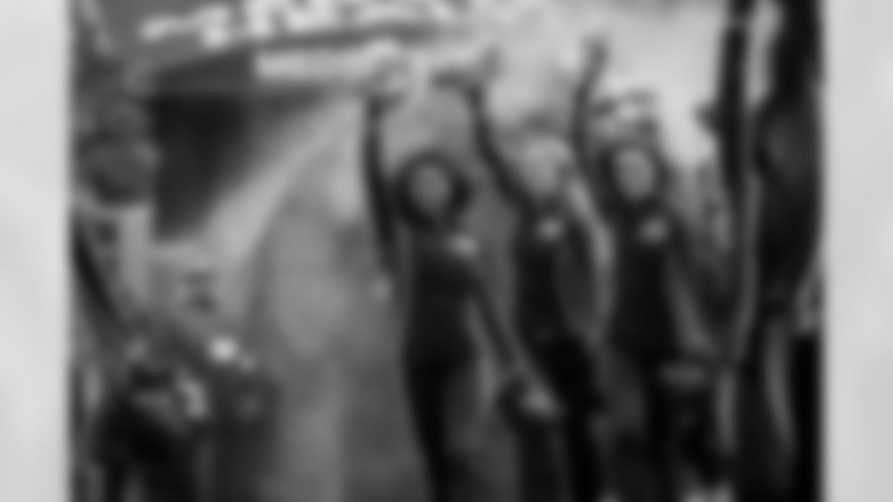 CHEER_WEB_120725-114