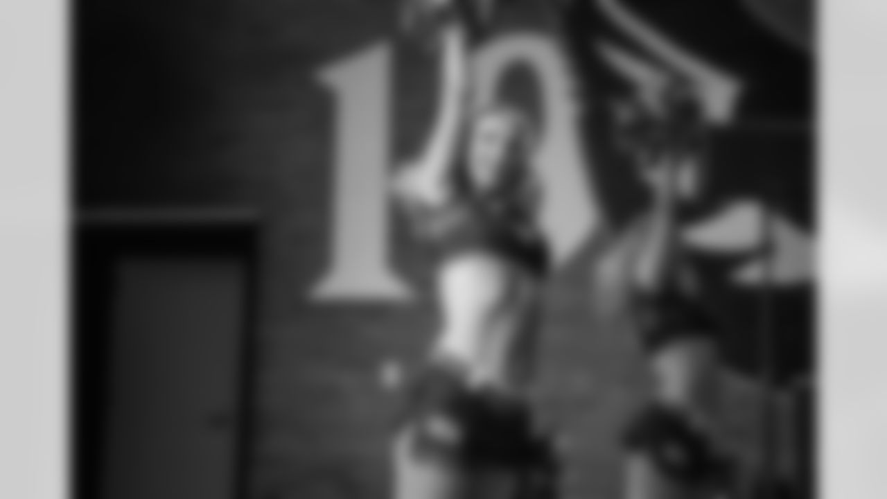 CHEER_WEB_101225-107