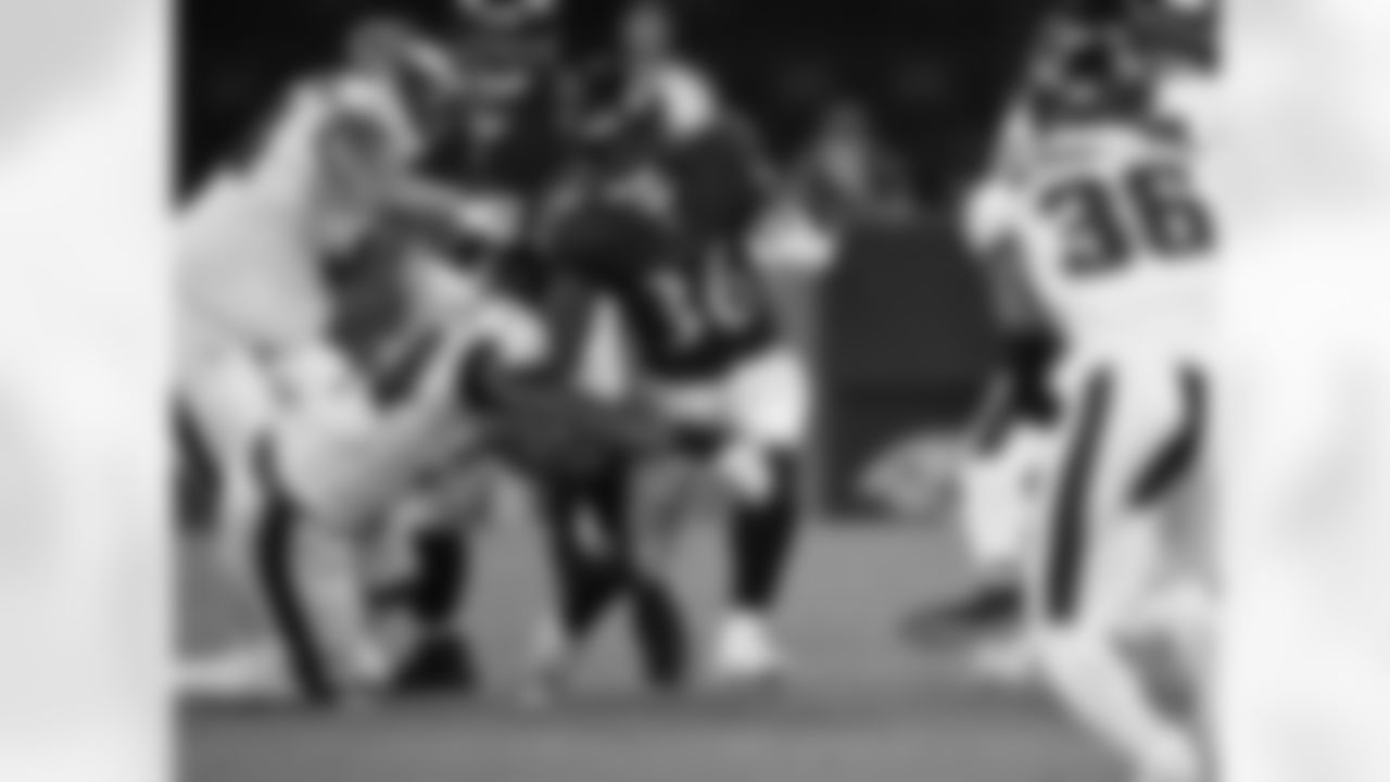 RB Owen Wright