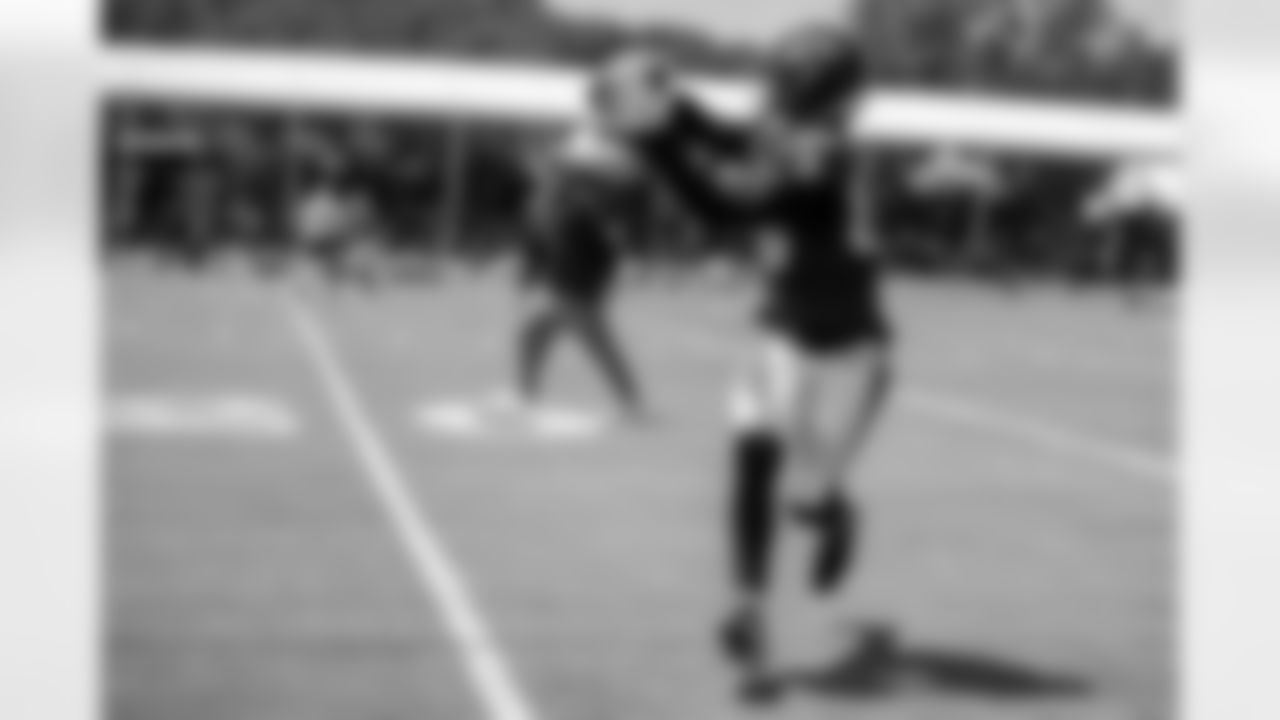 TE Isaiah Likely