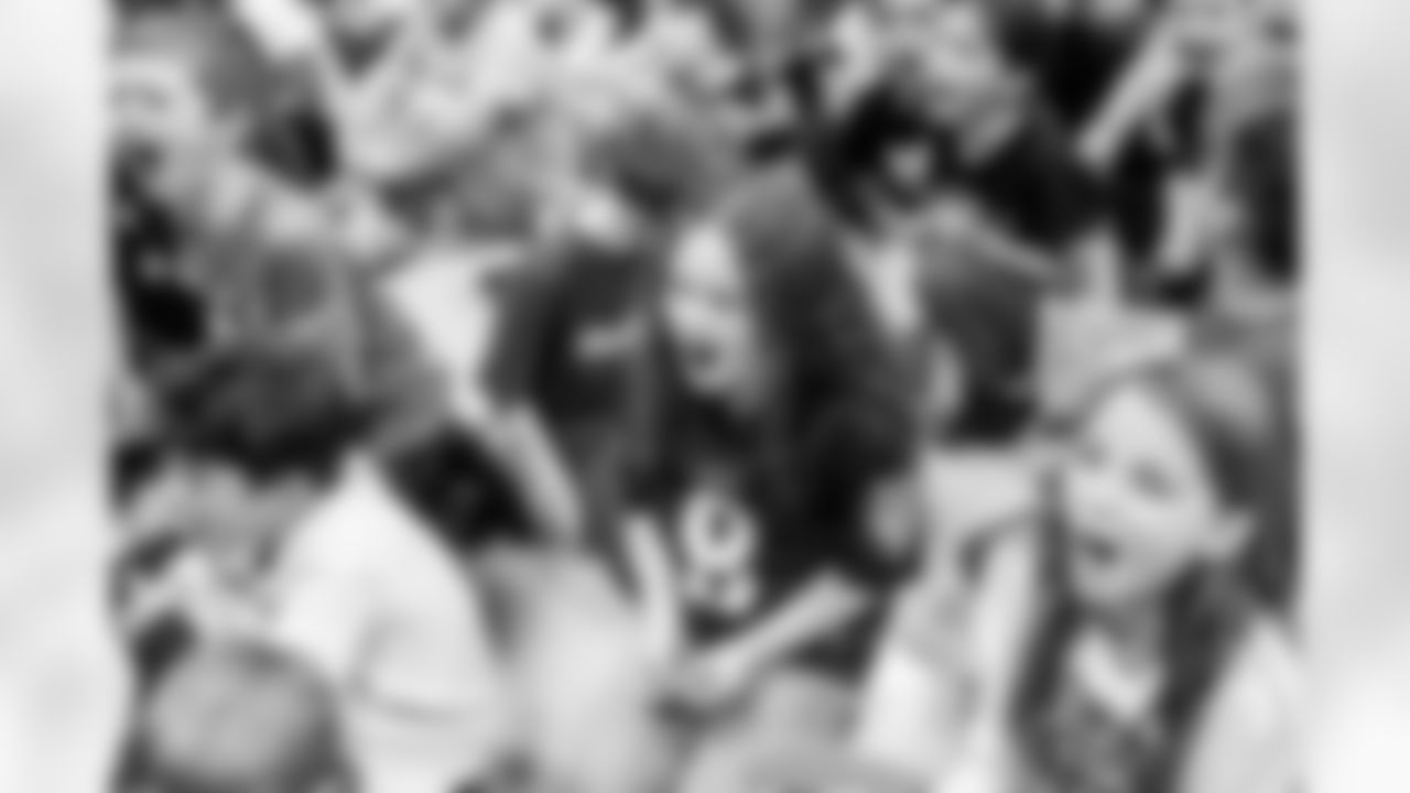 061_20251114_Purple_Caravan_sh_3064