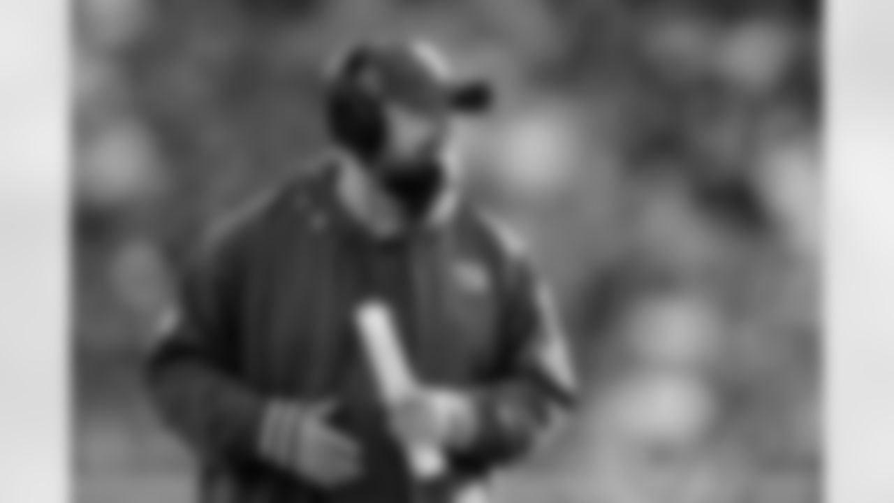 2022 - Brian Daboll, Record: 9-7-1