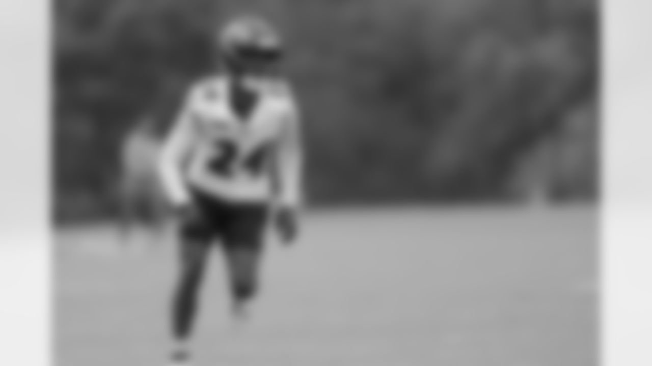 S Malaki Starks
Starks came away with an interception toward the end of Friday's practice and continued to get valuable reps throughout the week. As noted by Defensive Coordinator Zach Orr, the Ravens' first-round selection has begun to build chemistry with Kyle Hamilton in hopes of becoming one of the league's premier safety duos.