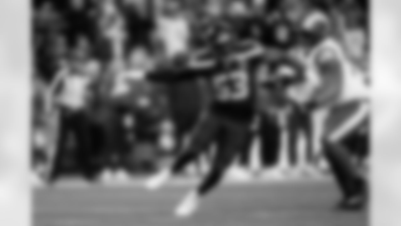 Boye Mafe, Seattle Seahawks
2025 stats: 31 tackles, 2 sacks