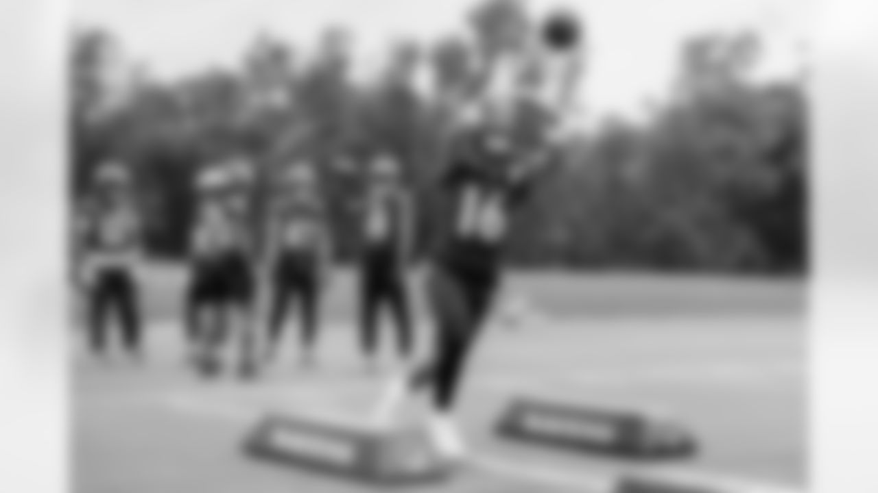 WR Tylan Wallace