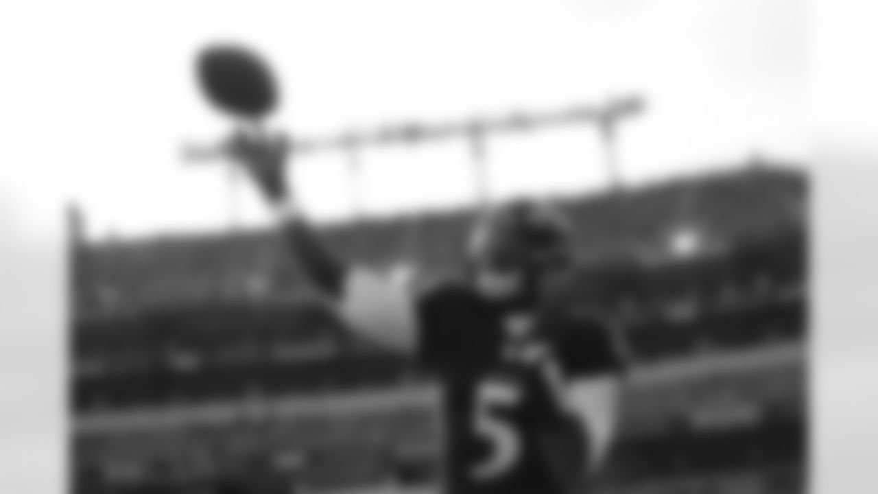 QB Tyler Huntley