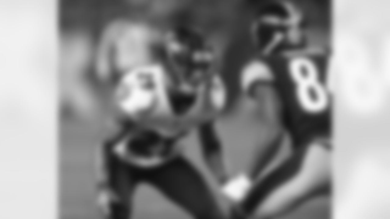 2017 – Week 14: Steelers 39, Ravens 38

The Steelers captured their third division title in four years with a shootout win at home. Pittsburgh stormed back after the Ravens took a 31-20 lead at the end of the third quarter. Brown notched 11 receptions for 213 of Roethlisberger's 506 yards, and Chris Boswell made a go-ahead 46-yard field goal with 42 seconds left to wrap up the AFC North race well before the end of the regular season.