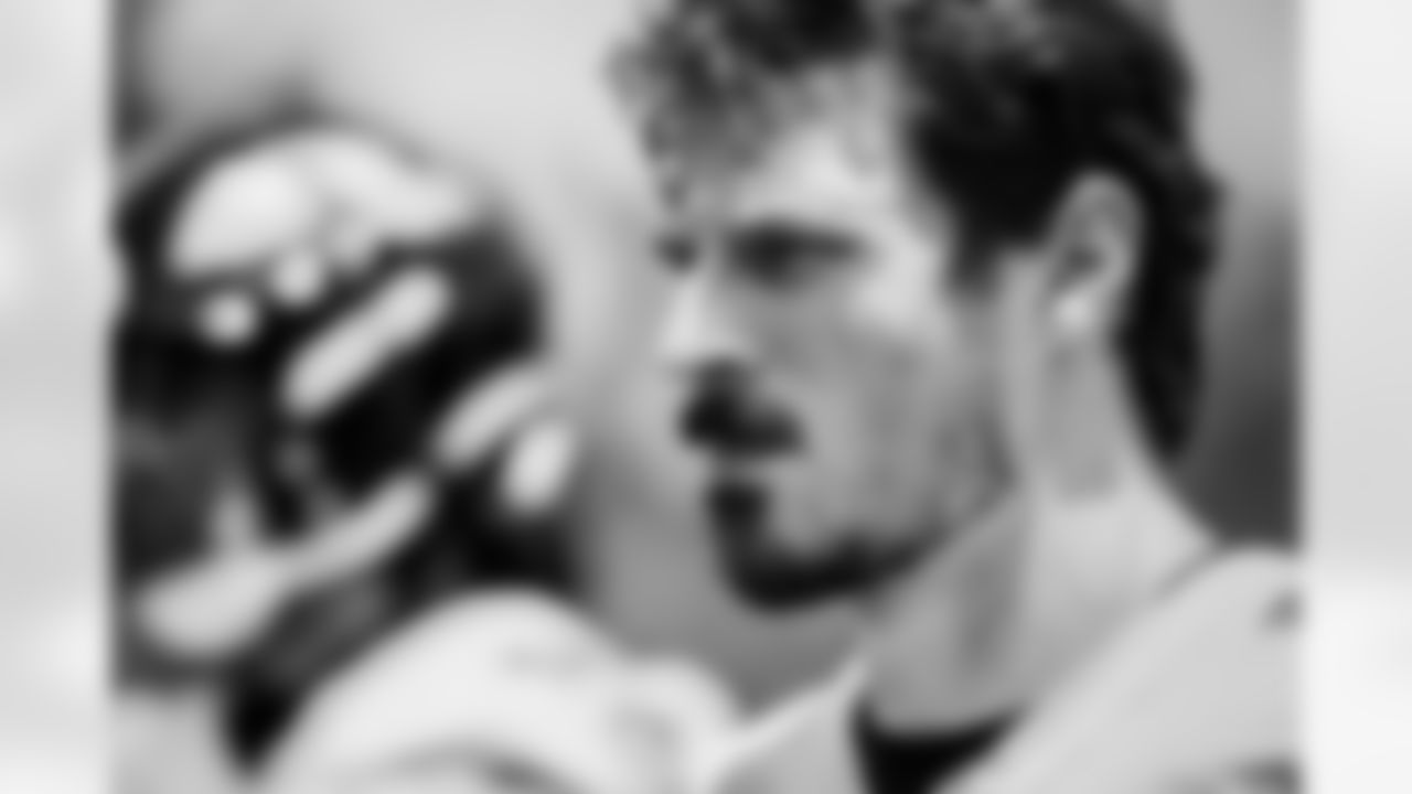 LB Jake Hummel