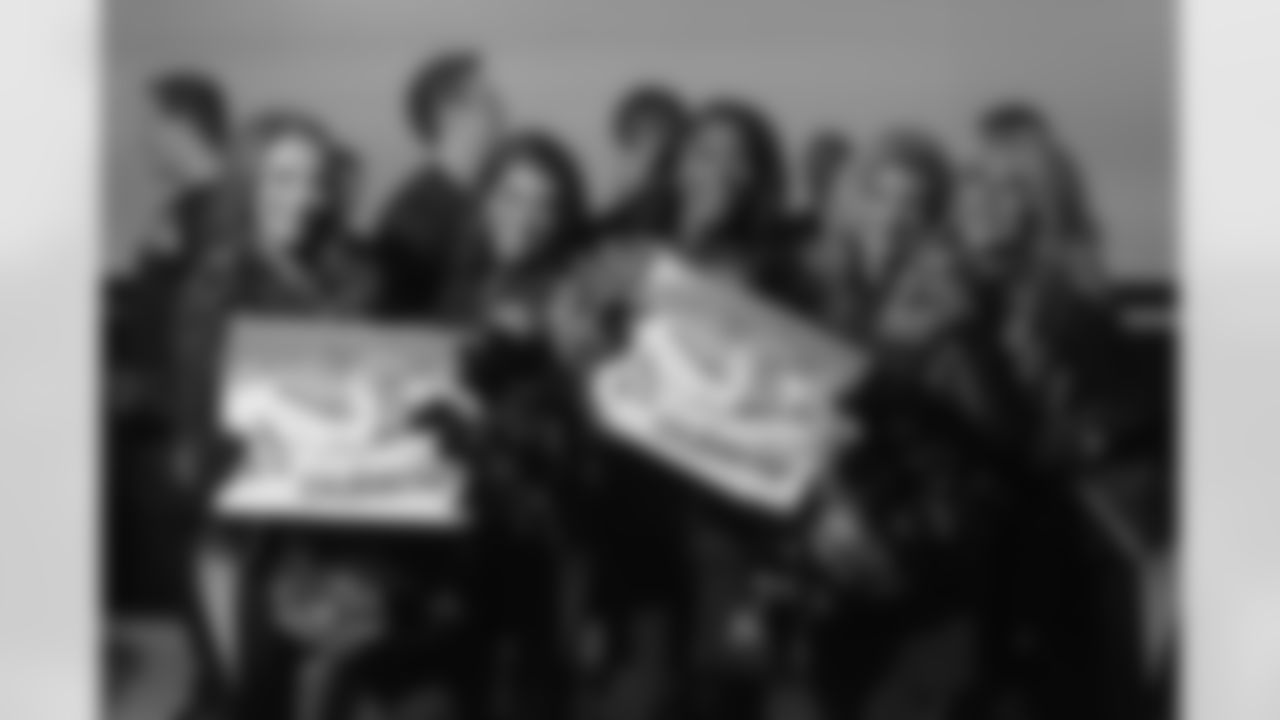 CHEER_WEB_120725-102