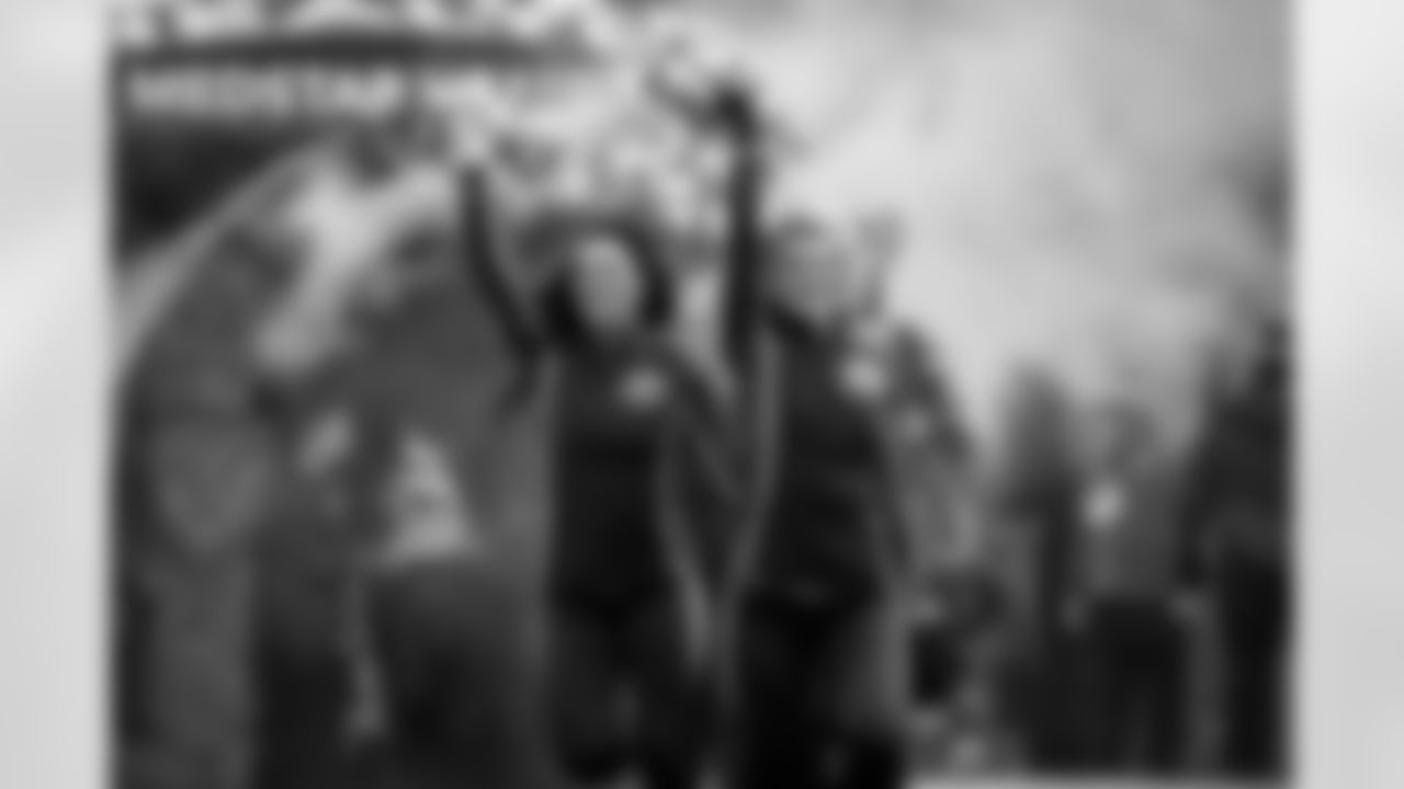 CHEER_WEB_120725-115