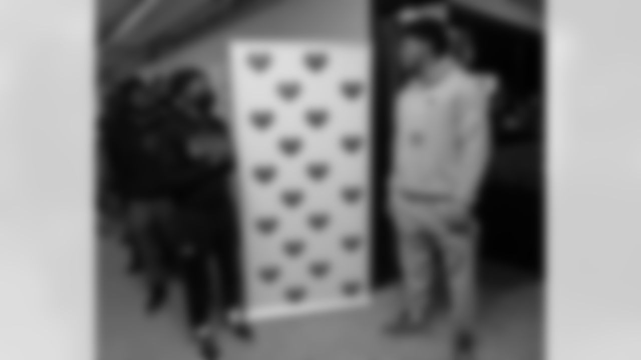 ThanksgivingTurkeys_112125ph34