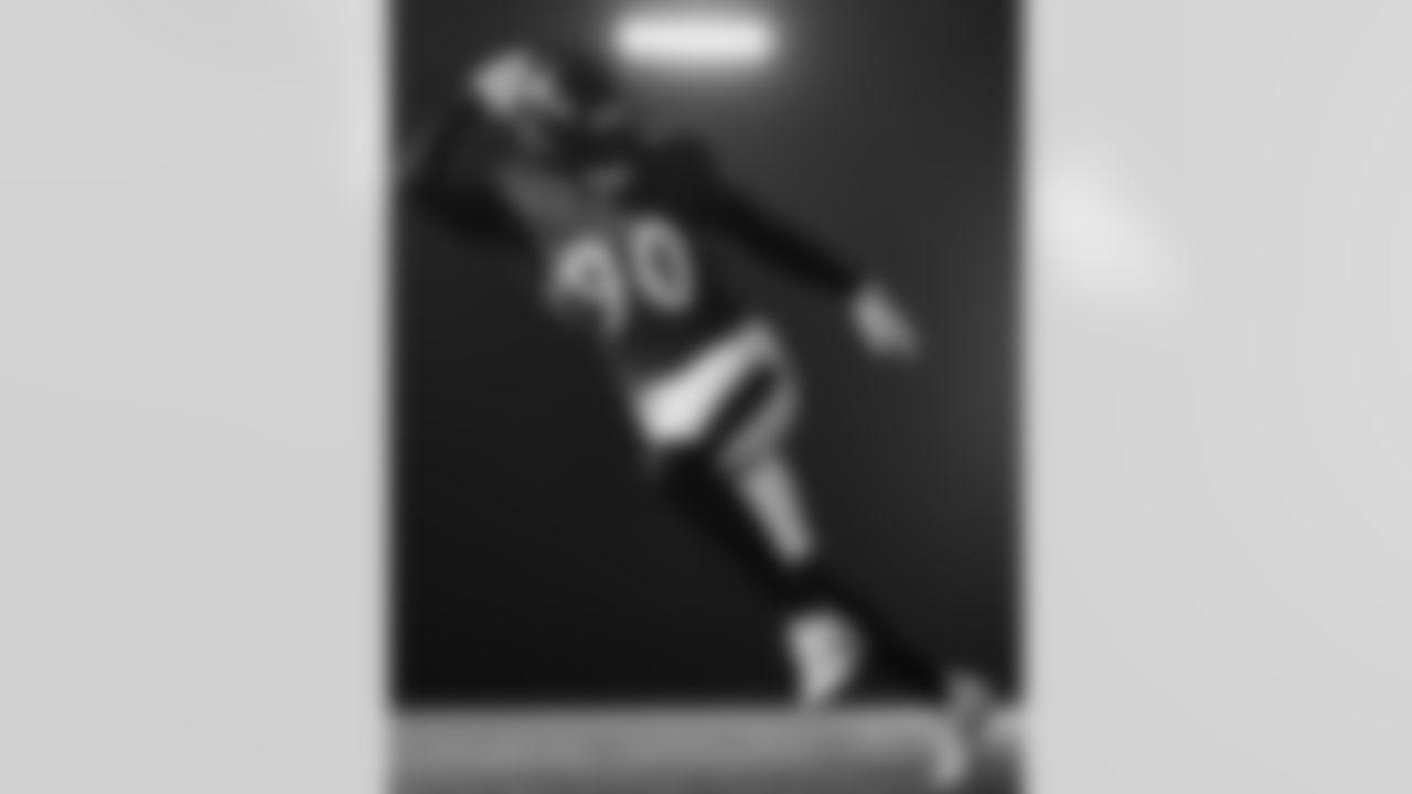 OLB David Ojabo