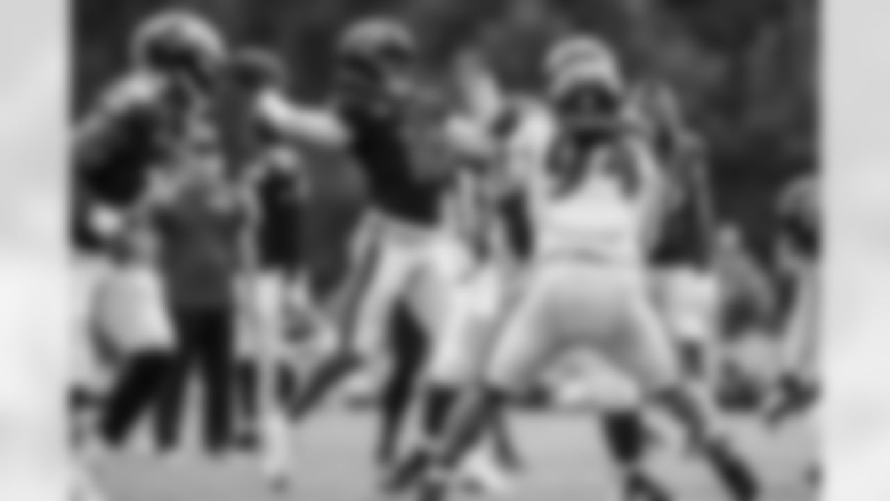 QB Emory Jones
