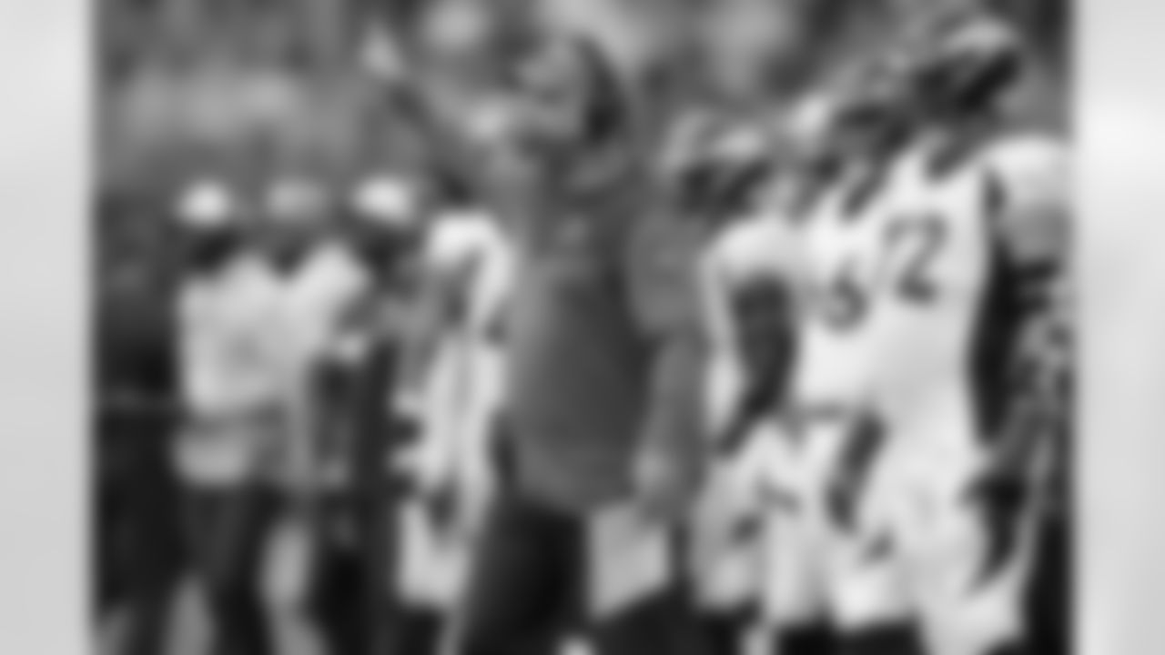 2022 - Nathaniel Hackett, Record: 4-11