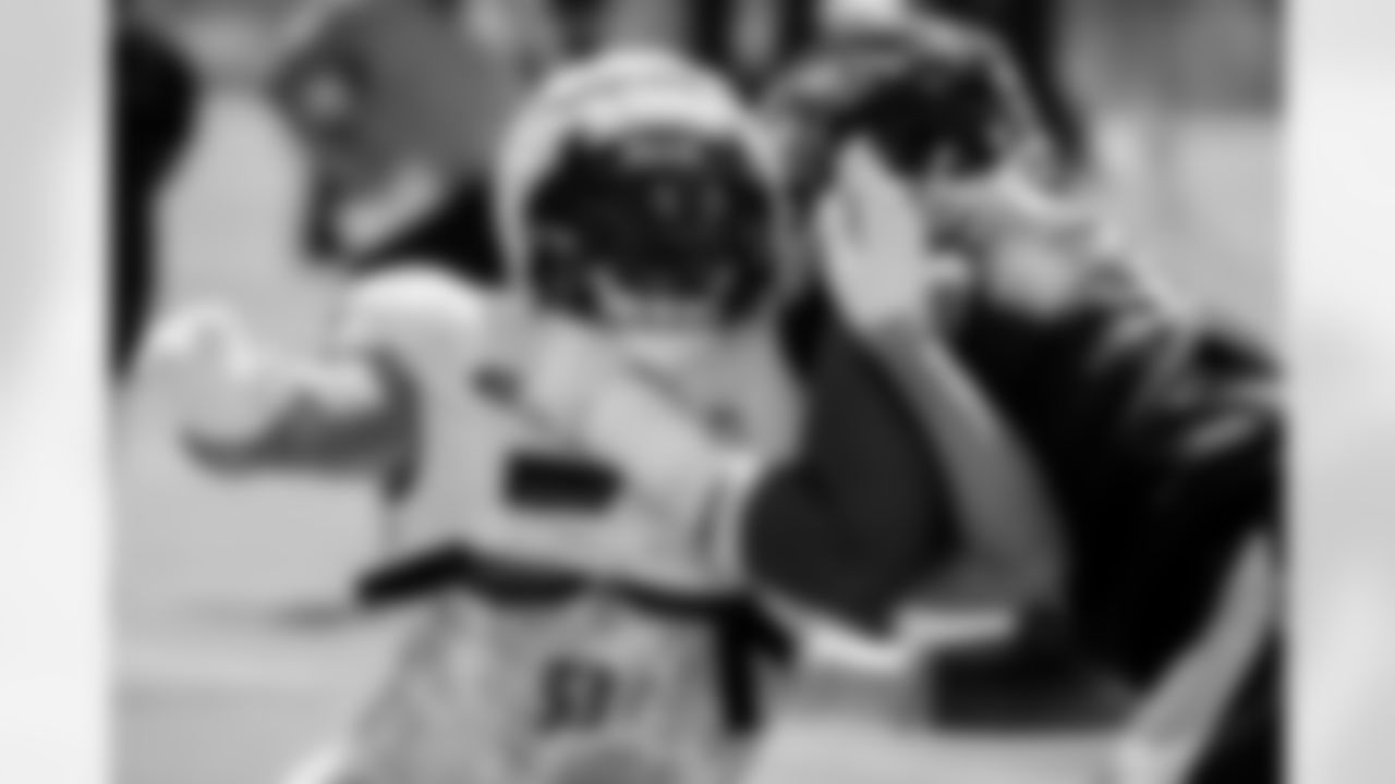 OLB Kyle Van Noy