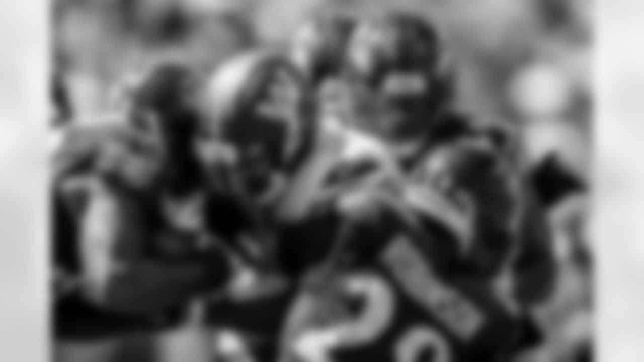 OLB Malik Hamm