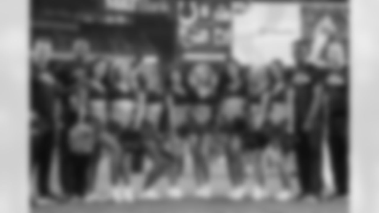 Cheer_VS_Colts-163